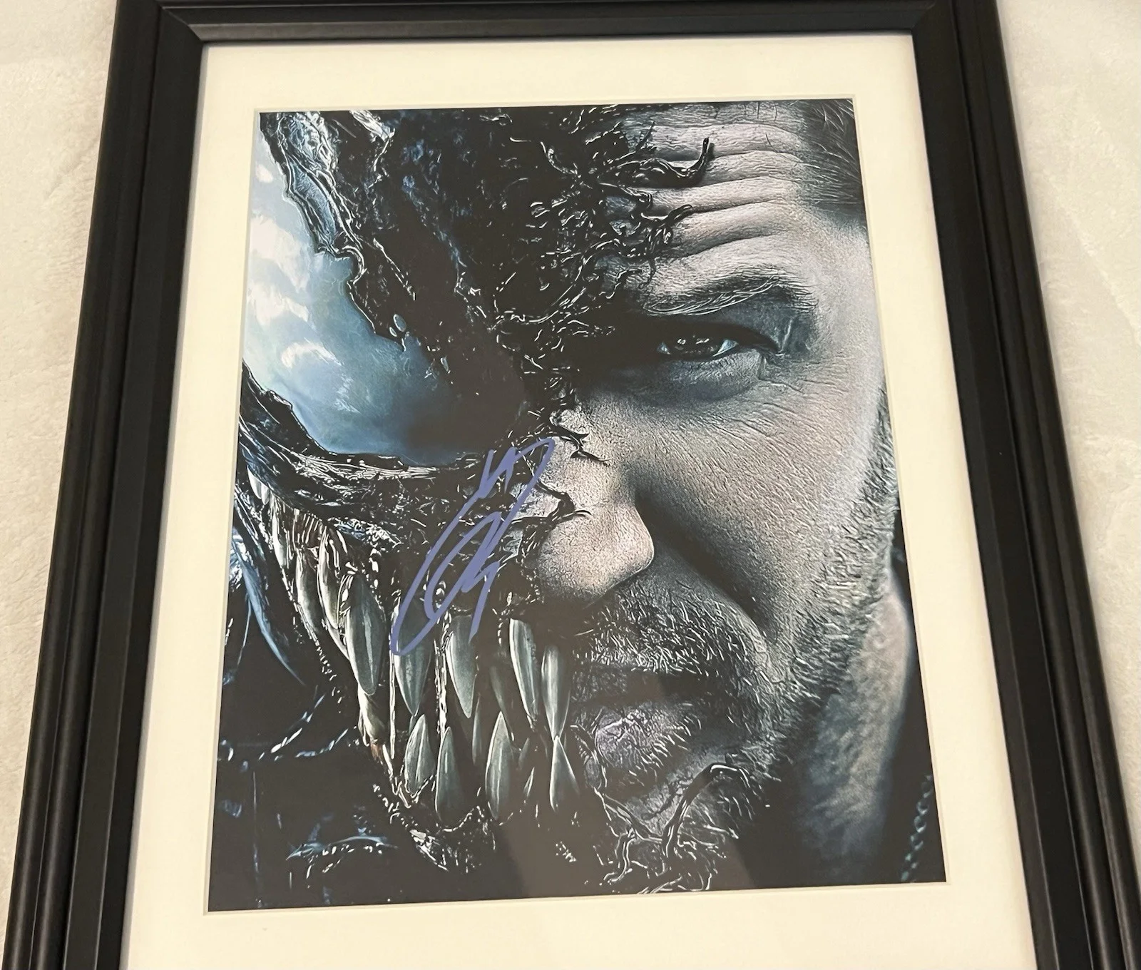 Tom Hardy Marvel Venom Autographed signed 8 X 11.5 photo Nicely Framed, image 4
