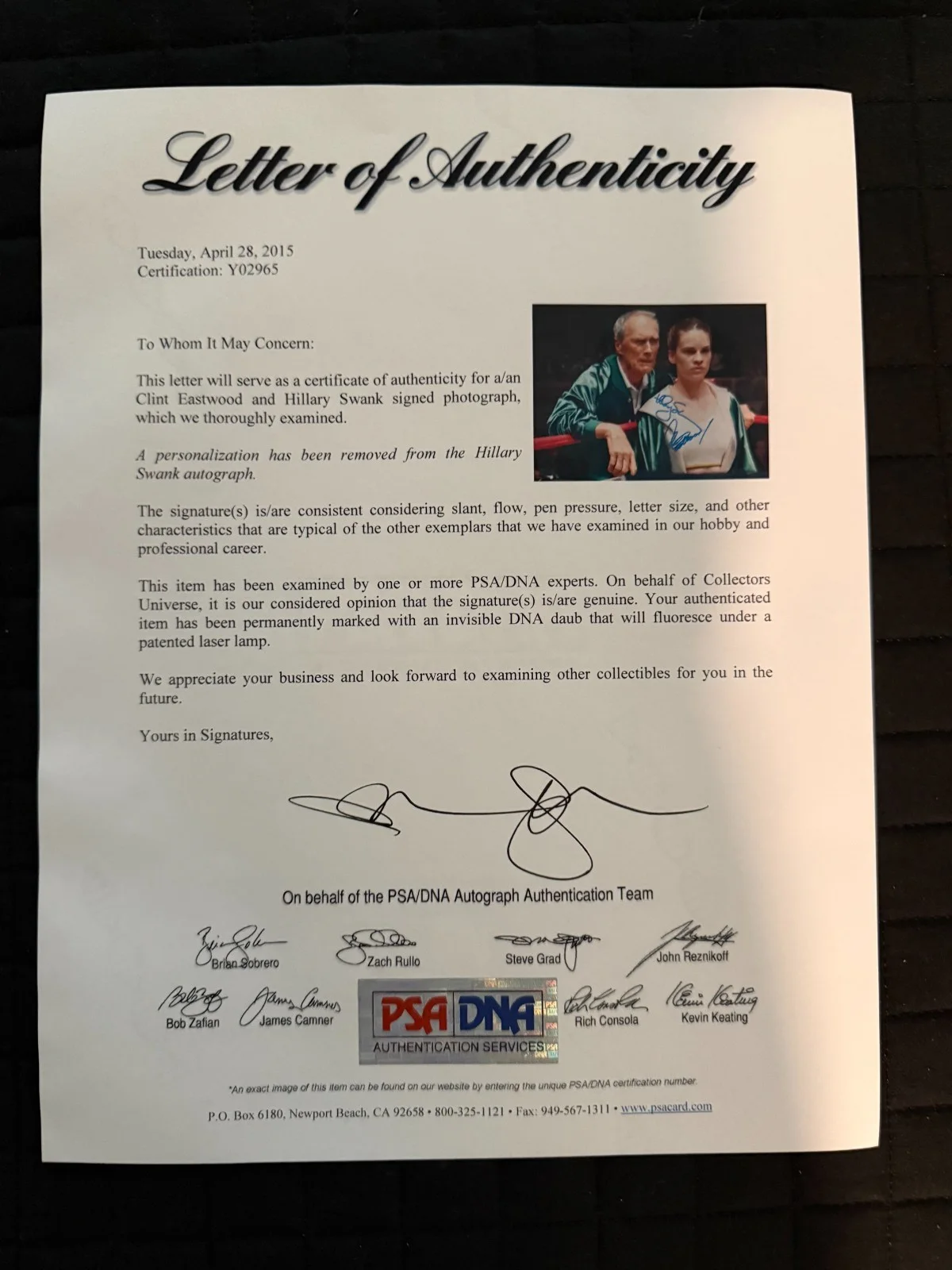 Clint Eastwood/ Hilary Swank — Clint Eastwood/Hillary Swank Million Dollar Baby Signed 12X18 Photo (PSA Letter), изображение 2