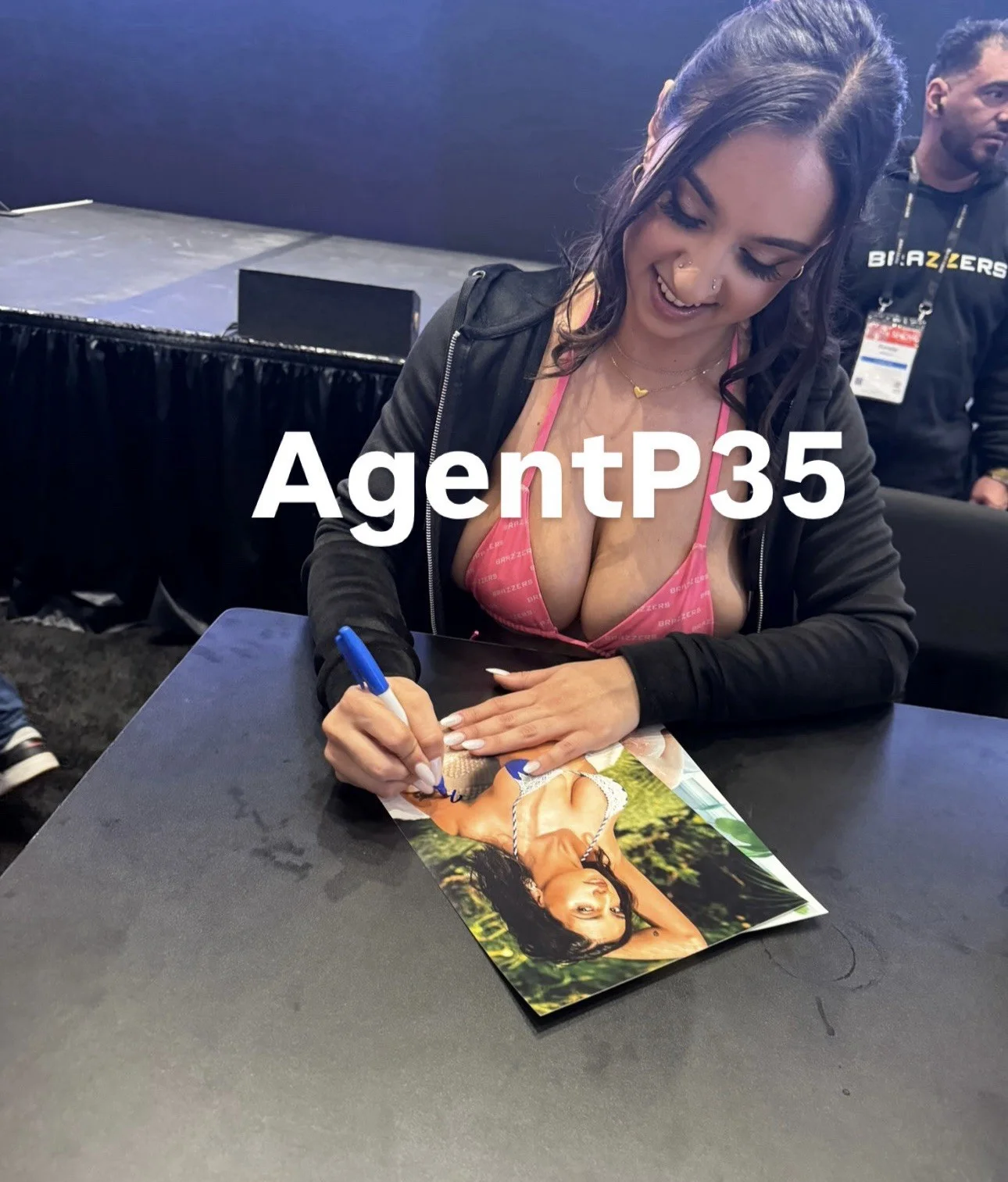 Hailey Rose (Adult Film Star) Signed HOT SEXY MODEL 8x10 Photo PROOF, изображение 2