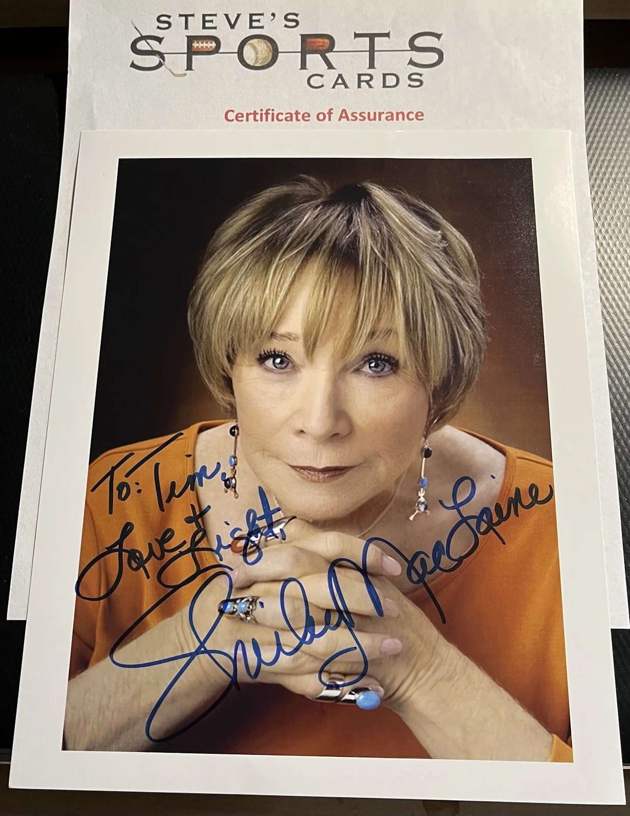 Shirley MacLaine — Shirley MacLaine Legendary Actress Signed 8x10 Photograph w/ Top Loader & COA