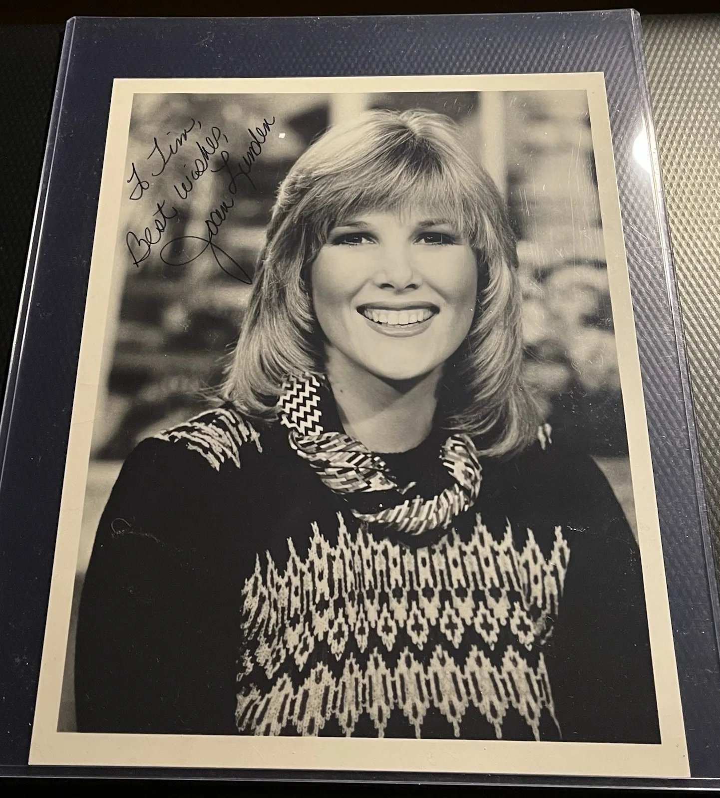 Joan Lunden — Joan Lunden Legendary TV Personality Signed 7x9 Photograph w/ Top Loader & COA, image 3