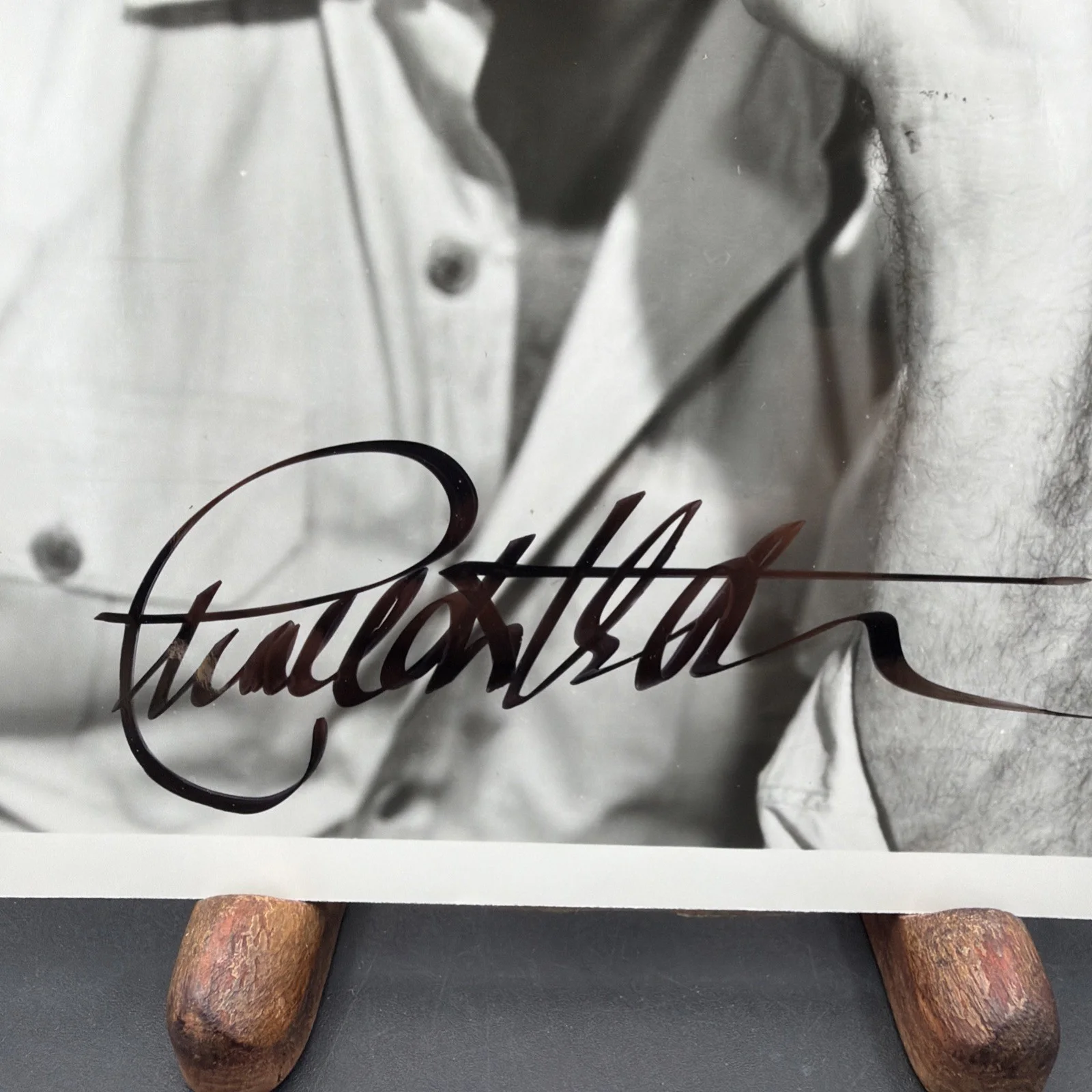 Charlton Heston — Charlton Heston Actor 8x10 Photo Signed Autograhed no COA - C, image 2