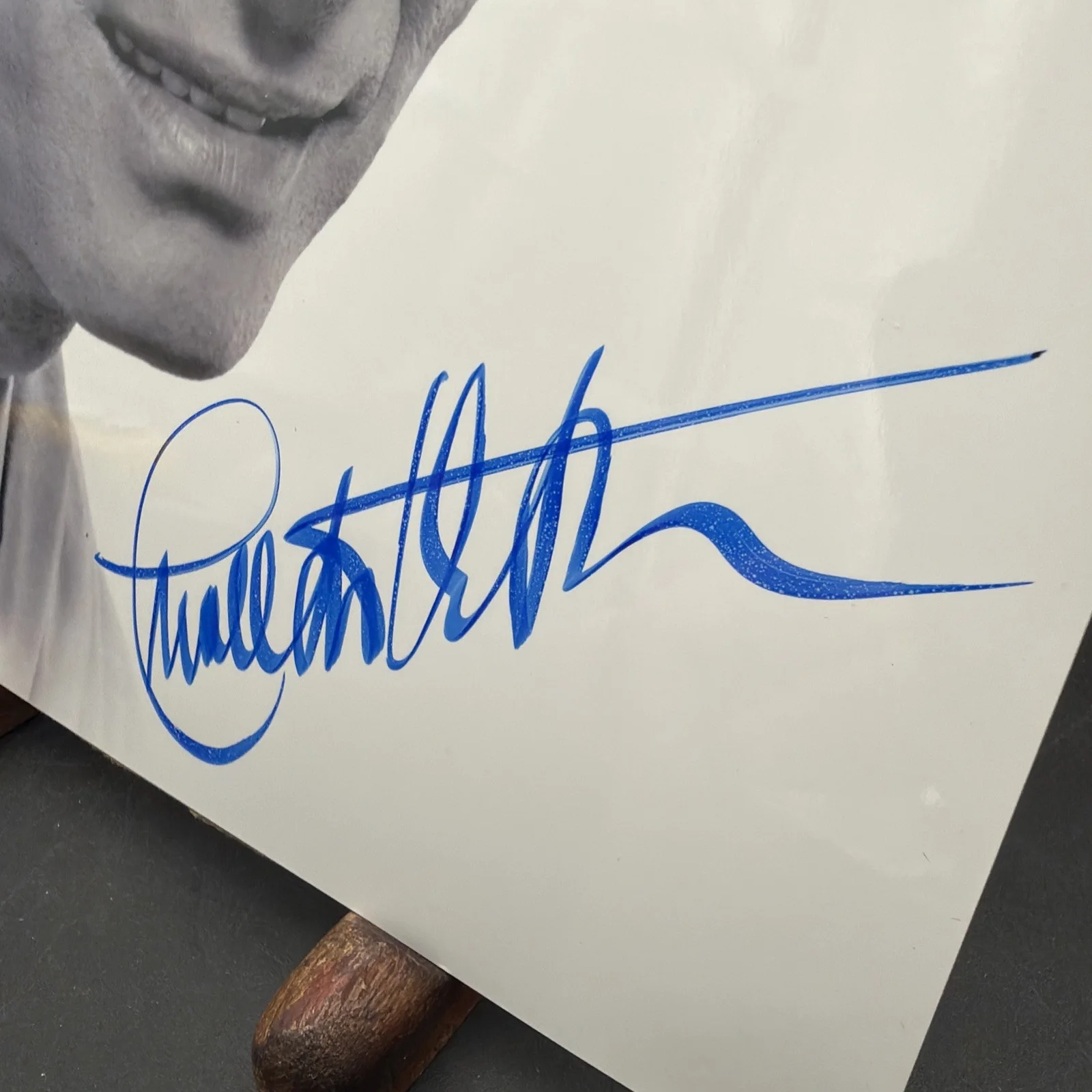 Charlton Heston — Charlton Heston Actor 8x10 Photo Signed Autograhed no COA - B, image 3