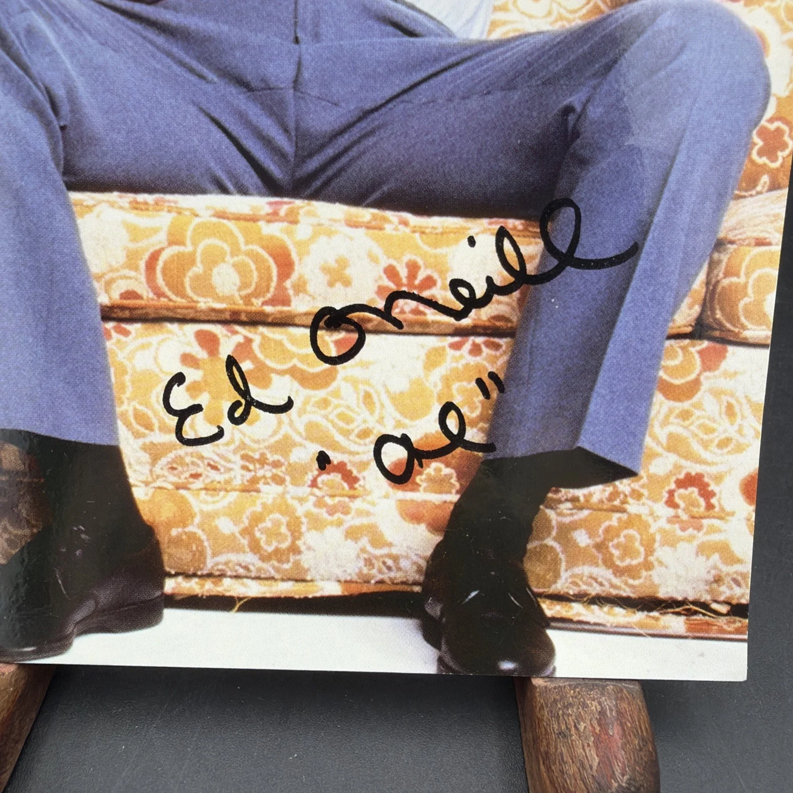 Hand SIGNED Ed O'Neill 5x7 Original 1993 Married with Children Press Photo, изображение 2