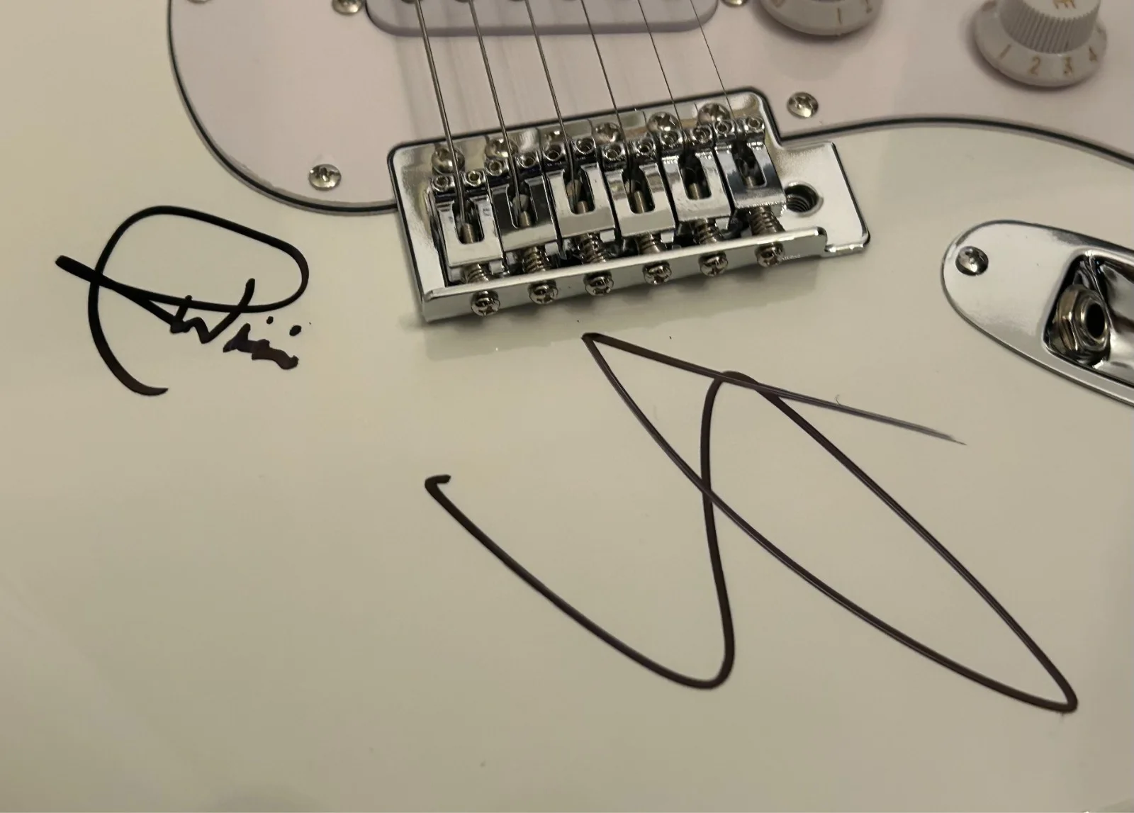 Toto signed Electric Guitar JSA COA, image 2
