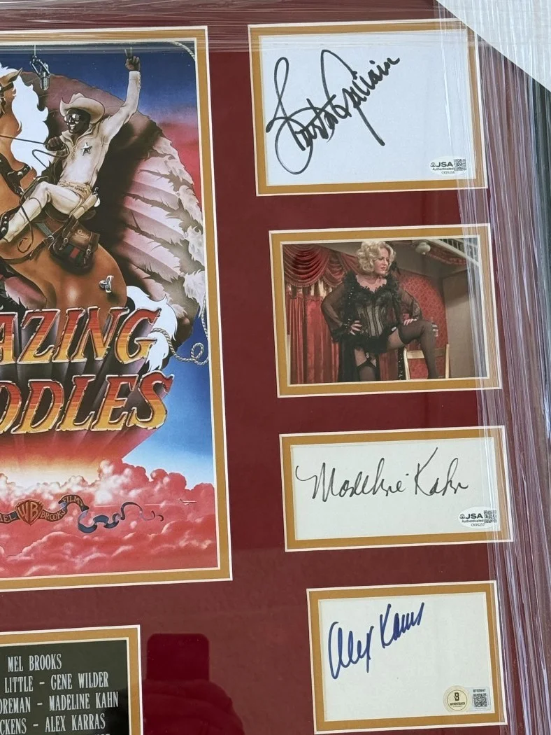 Mel Brooks, Cleavon Little, Gene Wilder, Harvey Koreman — Blazing Saddles Signed Cast Cuts & Photo Mel Brooks Gene Wilder +9 Framed JSA, изображение 4