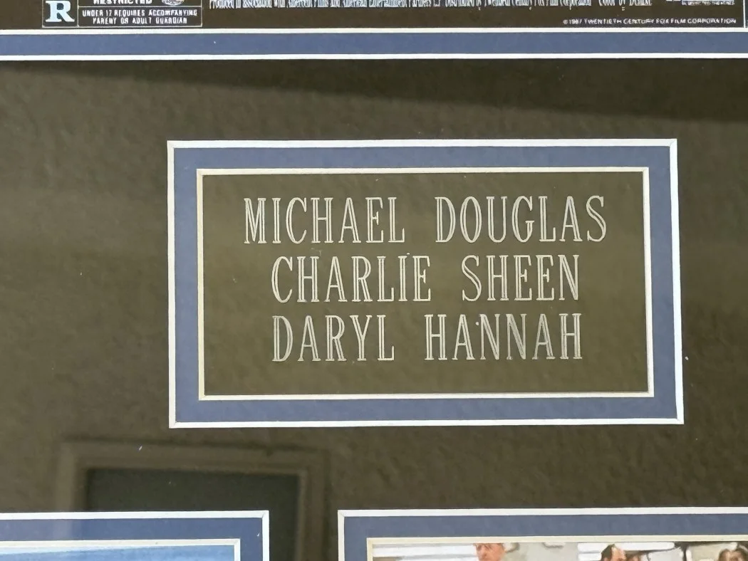 Michael Douglas, Charlie Sheen, Daryl Hannah — Wall Street Signed Cuts Michael Douglas Charlie Sheen Daryl Hannah Framed JSA, изображение 4