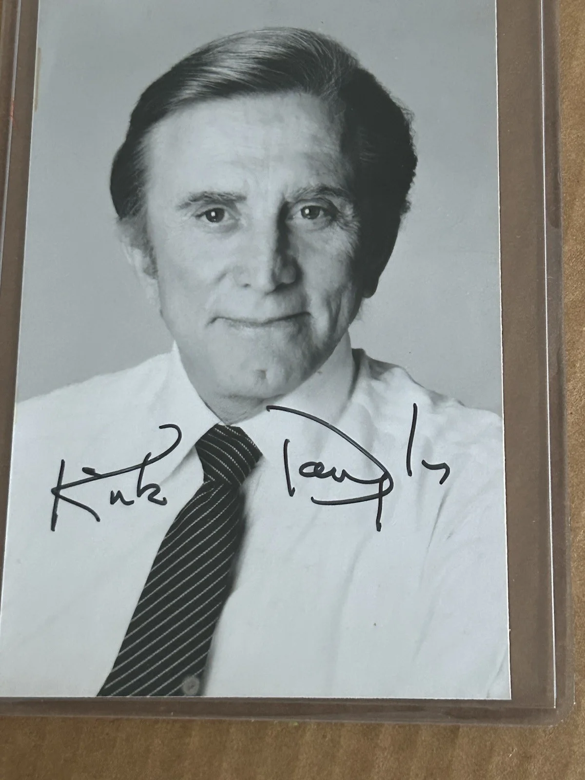 Kirk Douglas autographed photo, image 4