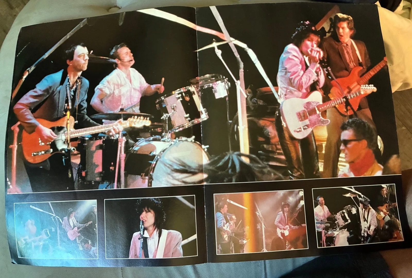 The Pretenders 1984 Tour Book Signed by Chrissie Hynde, изображение 4