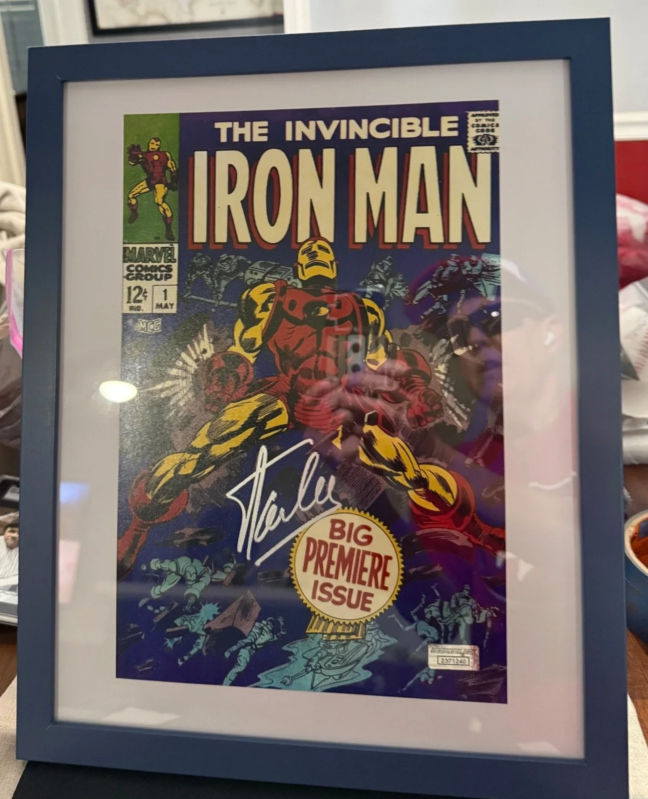 Stan Lee — Stan Lee - Auto - Signed - 8x12 - Comic Cover Photo - “Iron Man” - With COA, image 3