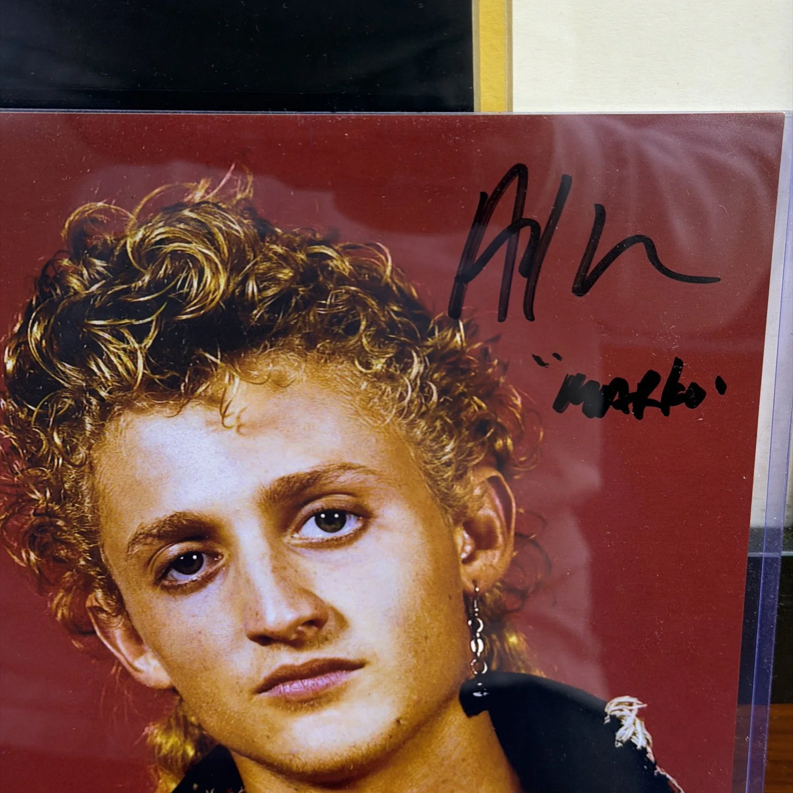 ALEX WINTER — ALEX WINTER THE LOST BOYS SIGNED "MARKO" 8X10 PHOTO PSA, изображение 3