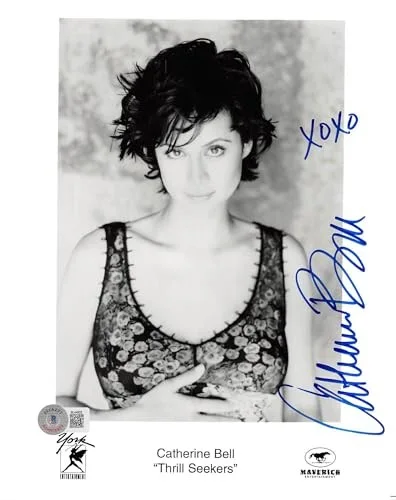 Catherine Bell — Catherine Bell Thrill Seekers "XOXO" Authentic Signed 8x10 Photo BAS #BL44802, image 2