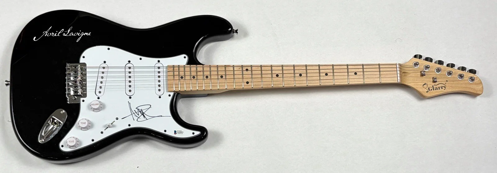 Avril Lavigne Signed Autograph Electric Guitar Under My Skin Let Go Beckett COA, изображение 5