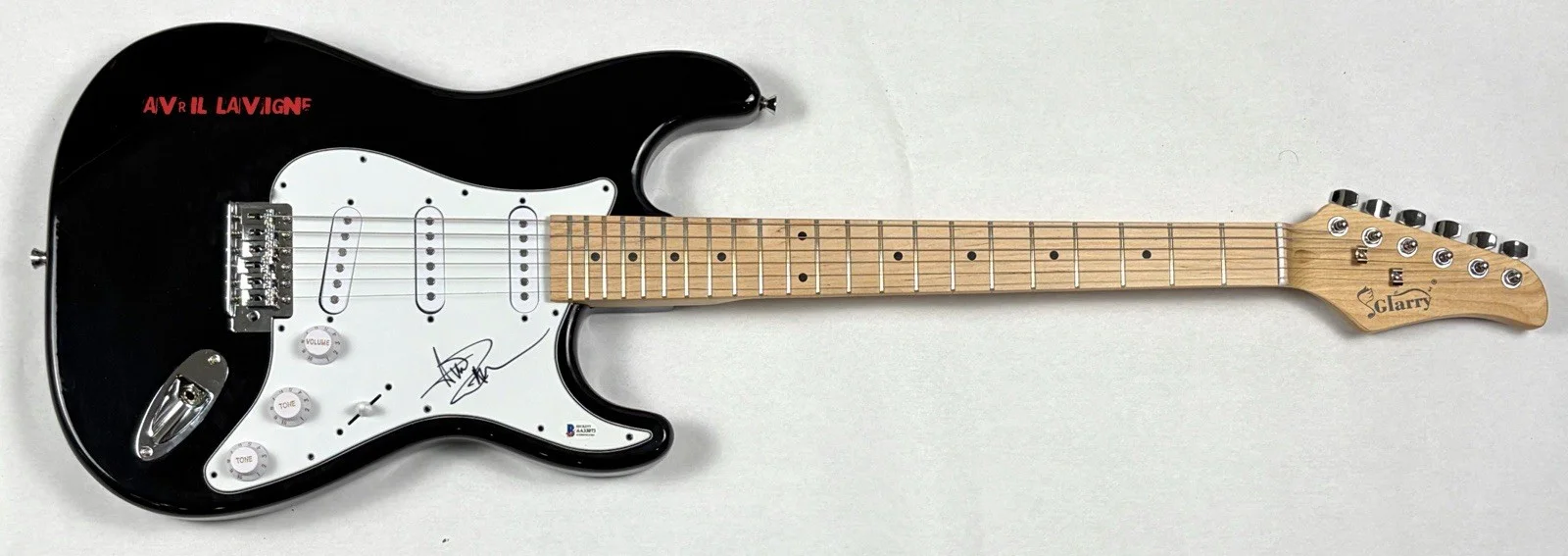 Avril Lavigne Signed Autograph Electric Guitar Under My Skin Let Go Beckett COA, изображение 4