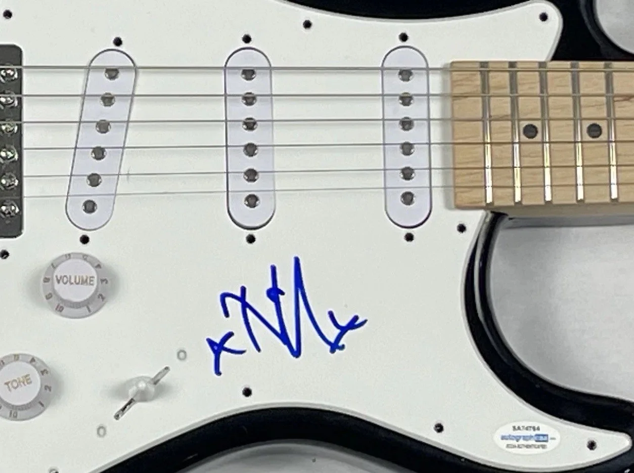 RISE AGAINST Tim McIlrath Signed Autograph Electric Guitar Band Singer ACOA COA, image 4