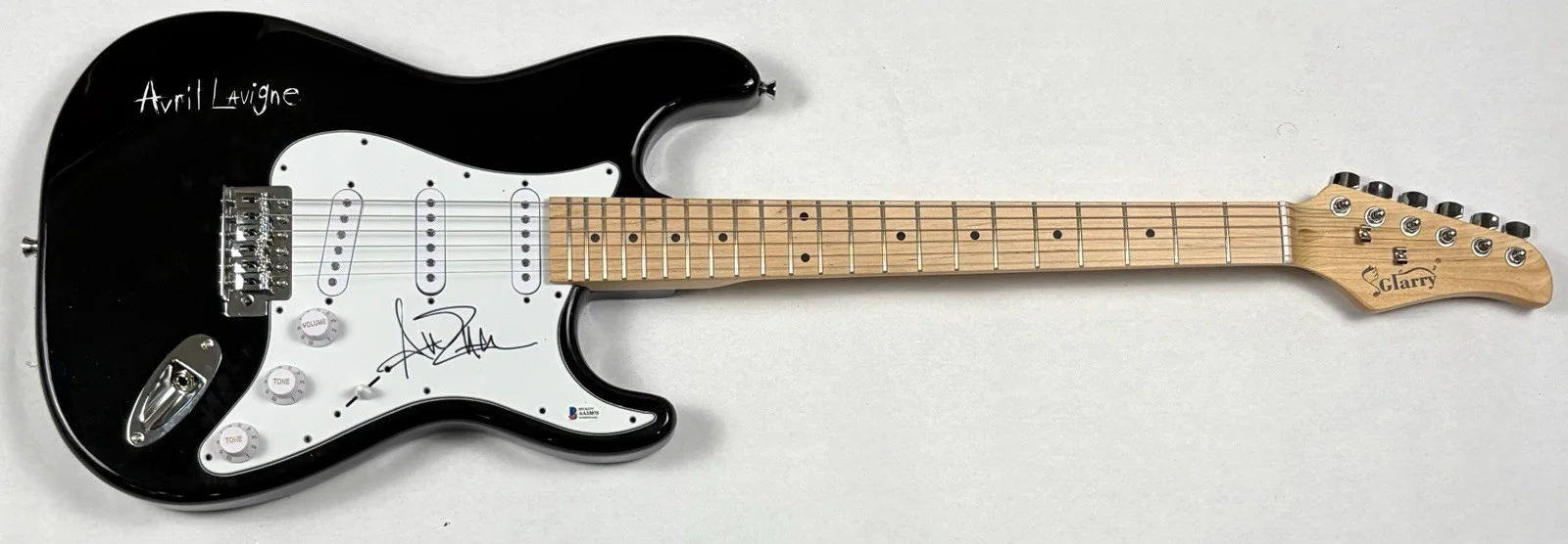 Avril Lavigne Signed Autograph Electric Guitar Under My Skin Let Go Beckett COA, изображение 5