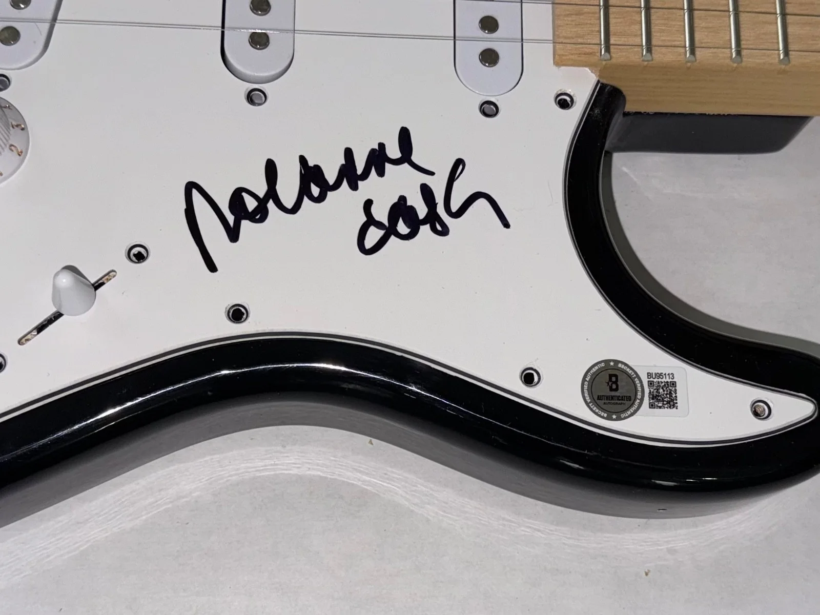 Rosanne Cash Signed Autograph Electric Guitar Johnny Cash's Daughter Beckett COA, изображение 4