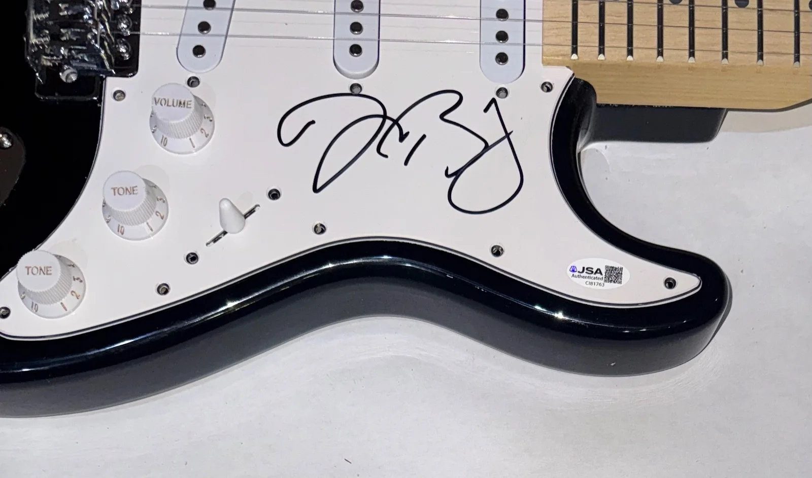Jon Bon Jovi Signed Autograph Electric Guitar BON JOVI Band Singer JSA COA, изображение 4
