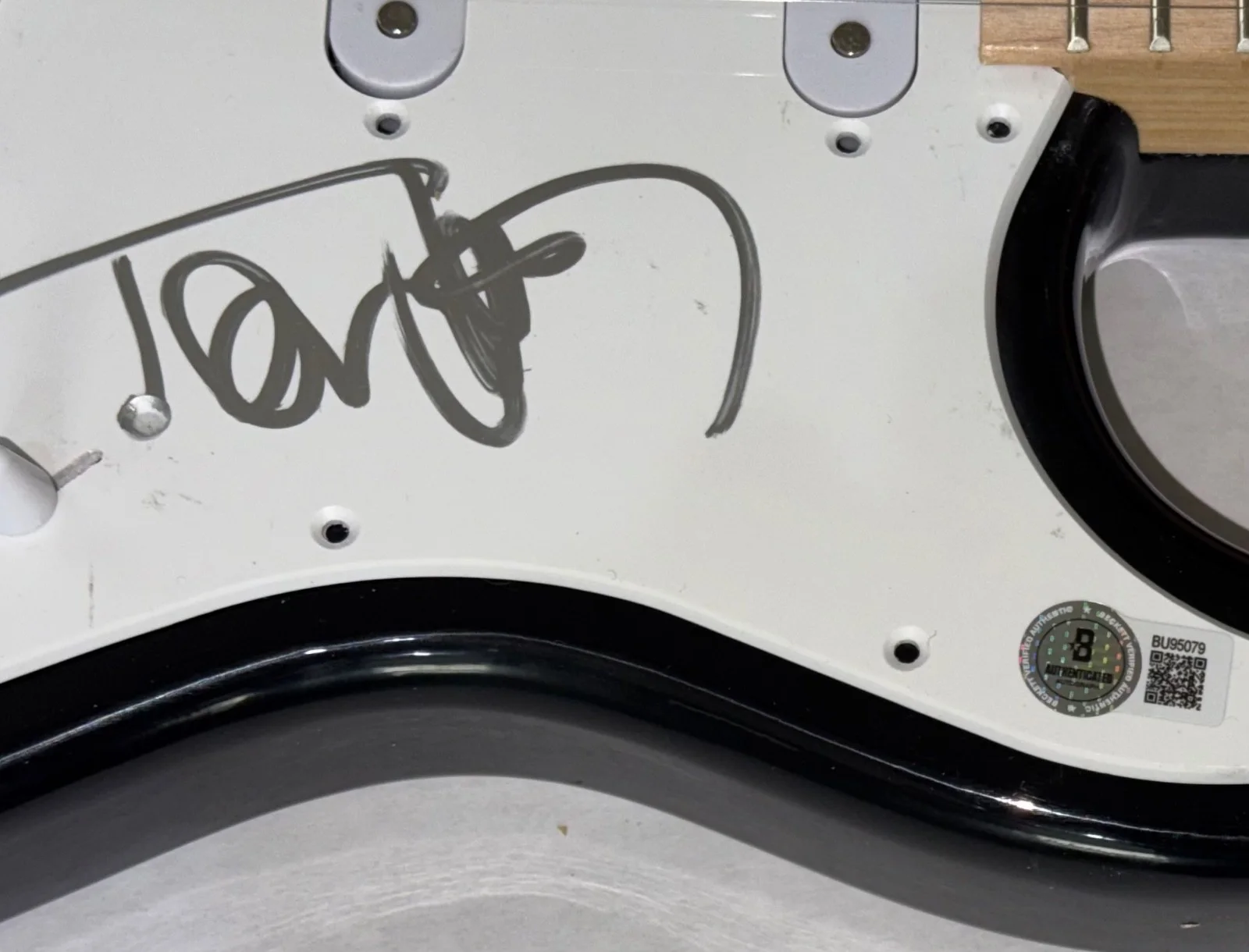 Tommy Lee Motley Crue Signed Autograph Electric Guitar Beckett COA, image 5