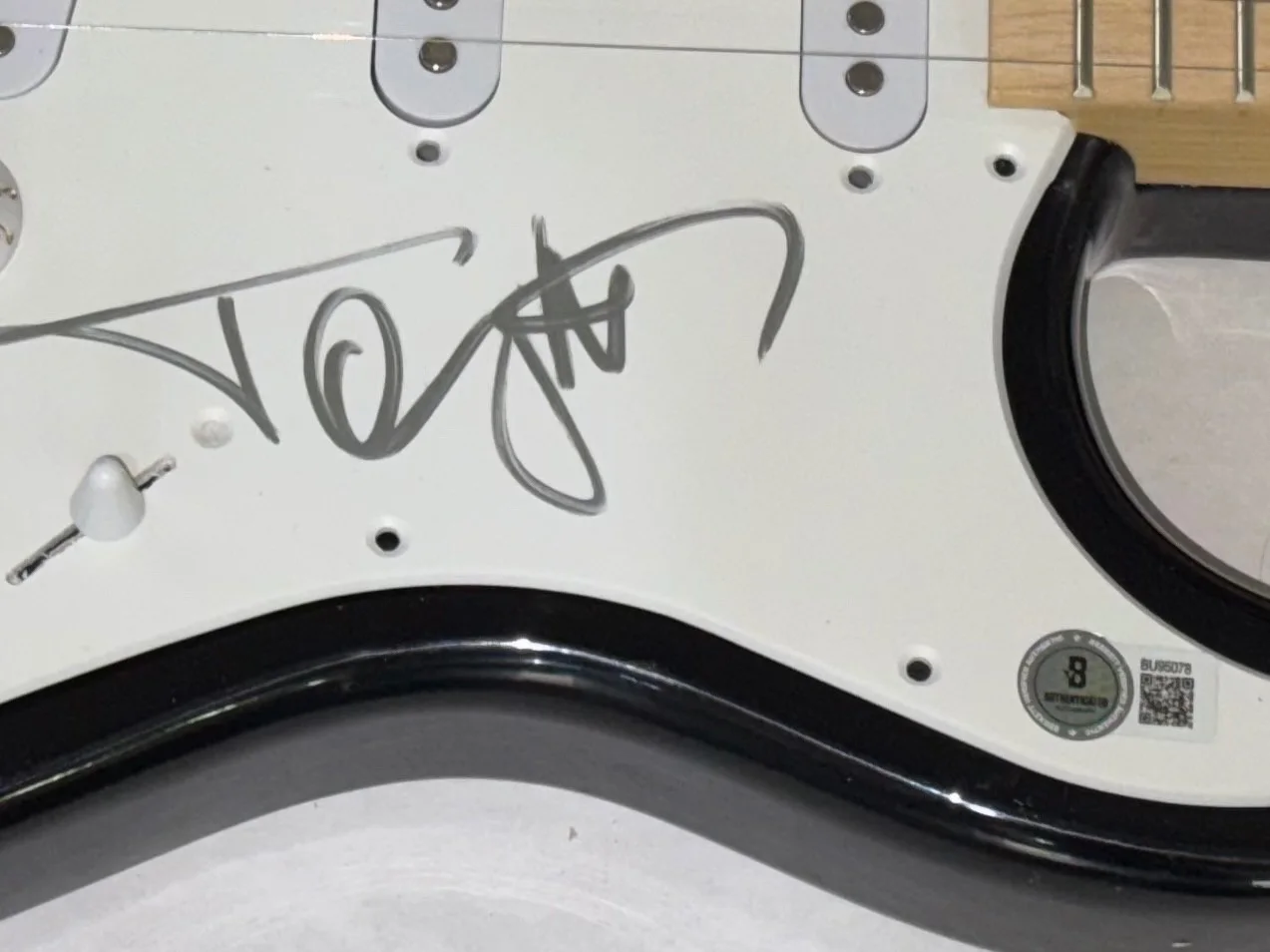 Tommy Lee Motley Crue Signed Autograph Electric Guitar Beckett COA, изображение 4
