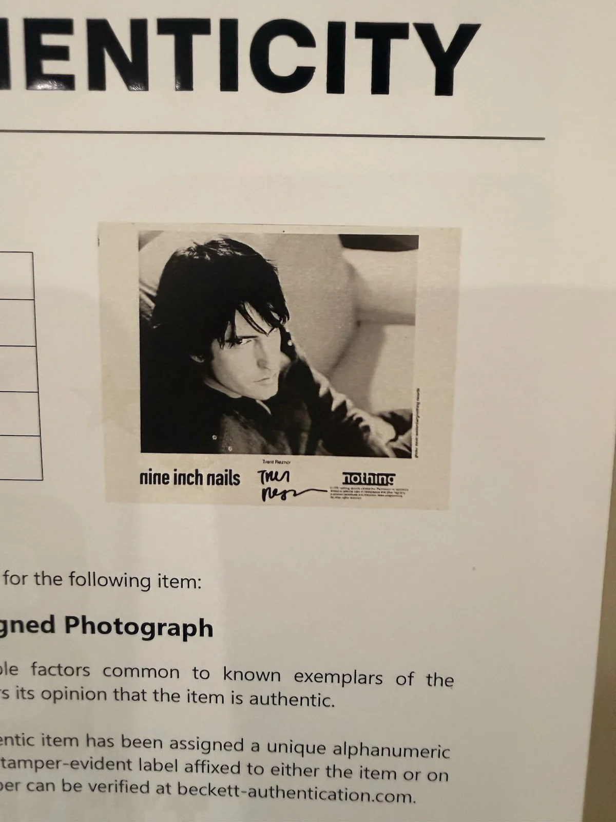 RARE NIN Trent Reznor Signed Promo Photo w/BECKETT BAS LOA (8X10), изображение 3
