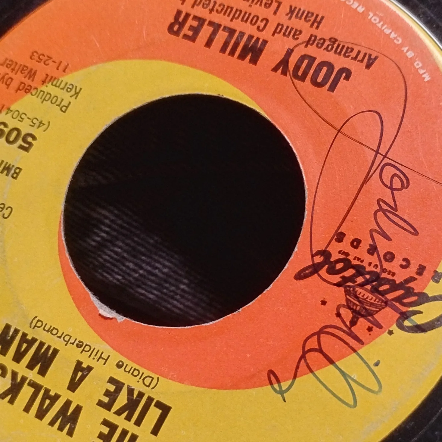 Jody Miller Autographed Capitol Records Vinyl He Walks Like a Man, image 2
