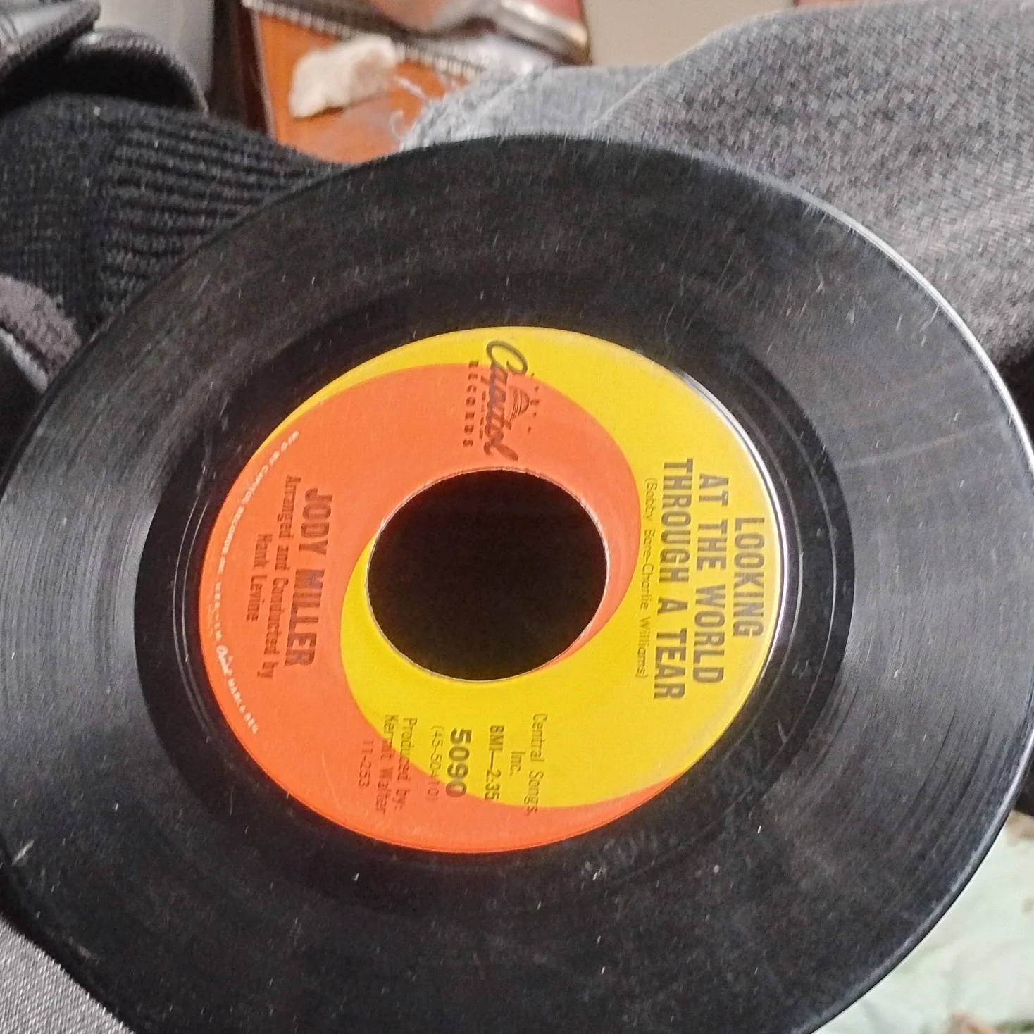 Jody Miller Autographed Capitol Records Vinyl He Walks Like a Man, image 4