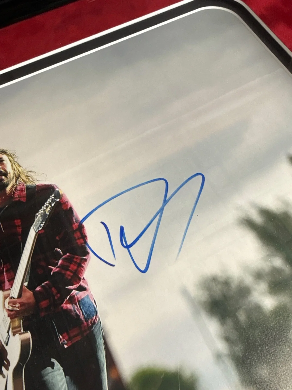 Dave Grohl Signed 12x18 Foo Fighters Photo Custom Framed JSA AA54509, image 2