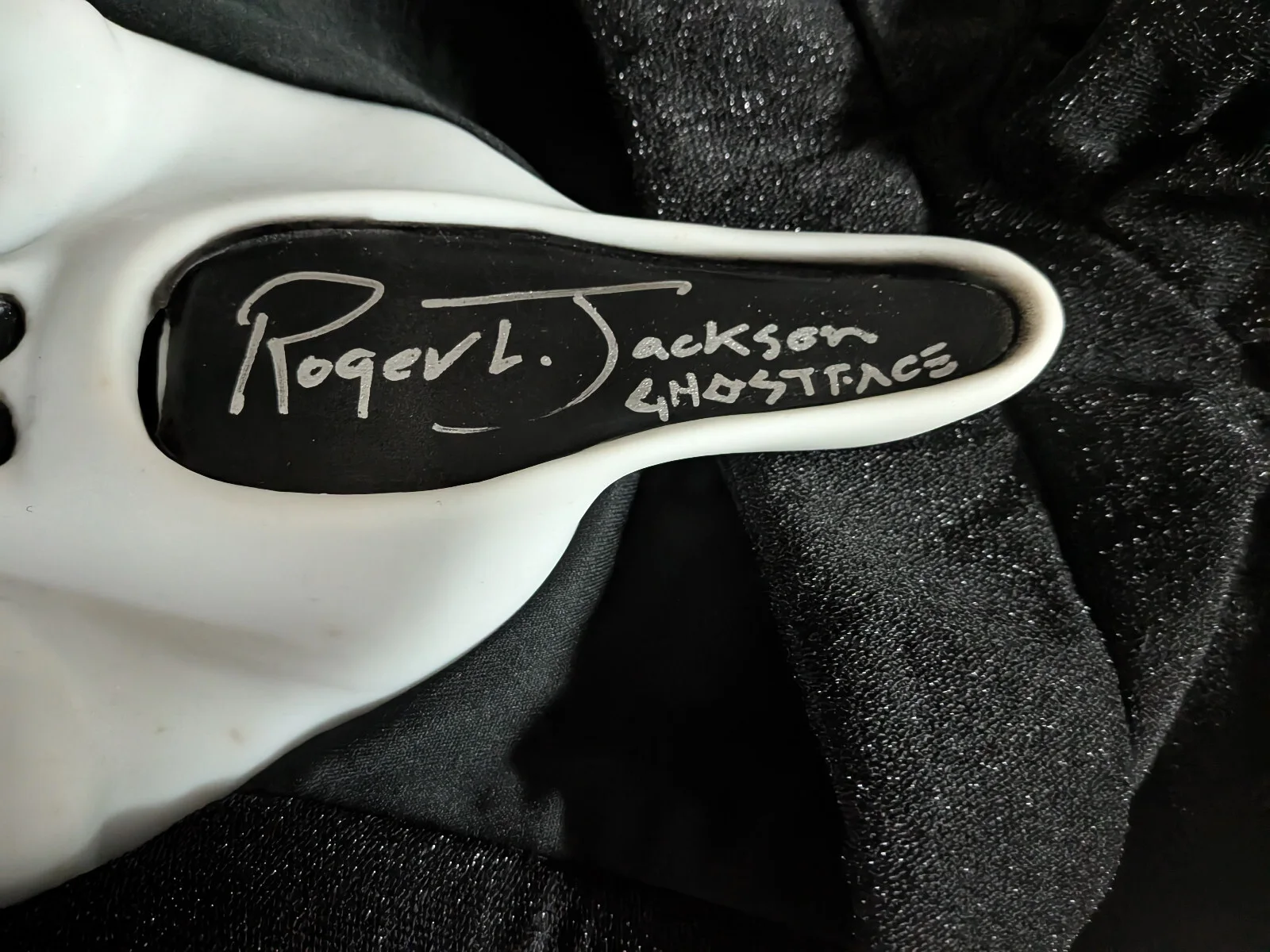 ROGER JACKSON Signed GHOSTFACE MASK 25th Anniversary Glitter SCREAM JSA S, image 2