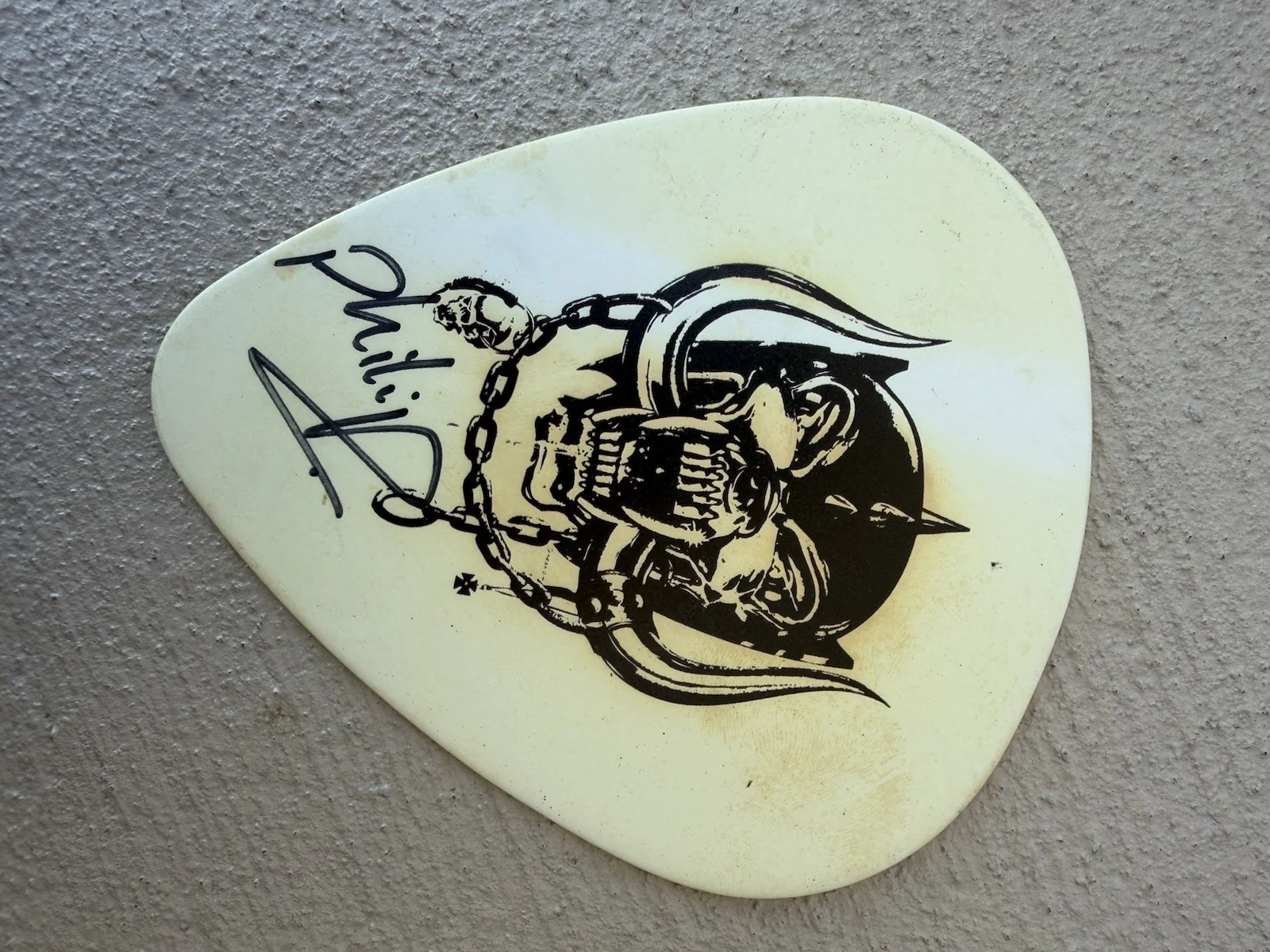 Motörhead Signed Large Guitar Pick Phil Campbell Autograph Lemmy, image 2