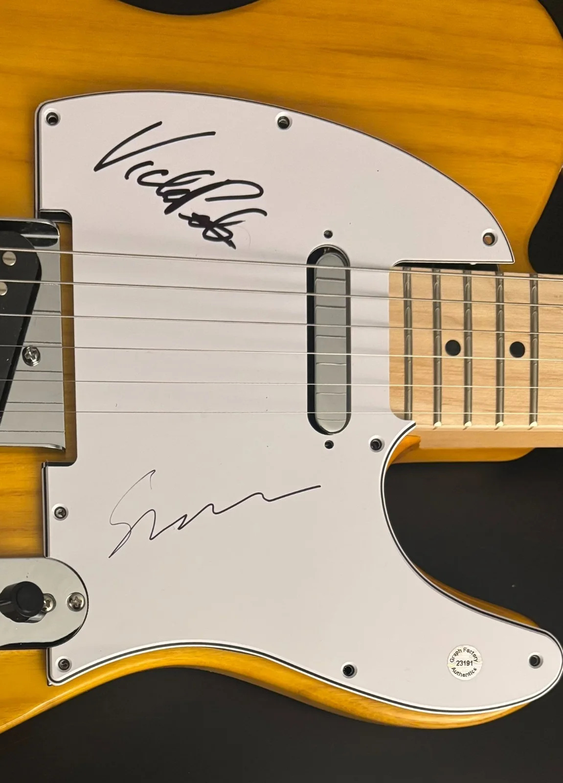 GFA Susanna Hoffs & Vicki Peterson * THE BANGLES * Signed Electric Guitar COA, image 5