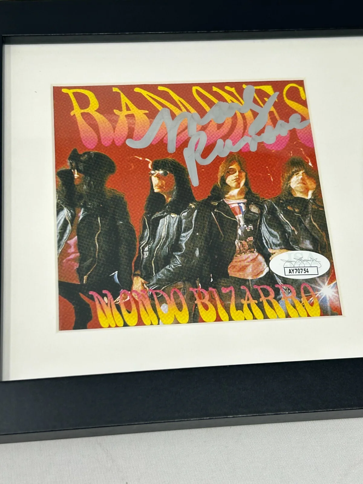Marky Ramone of Ramones signed Mondo Bizarro Framed CD Cover JSA COA, изображение 2