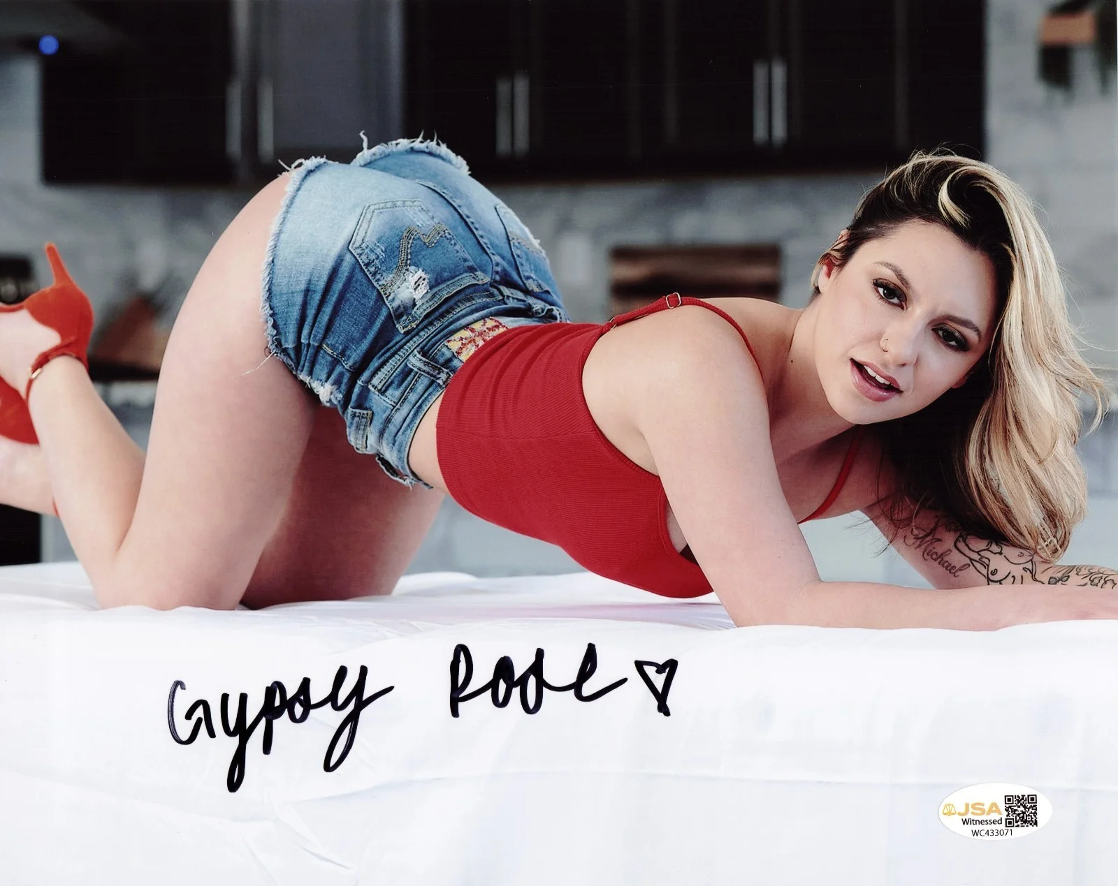 Gypsy Rose — Gypsy Rose Adult Video Star signed Hot 8x10 photo Proof #13 JSA Witnessed