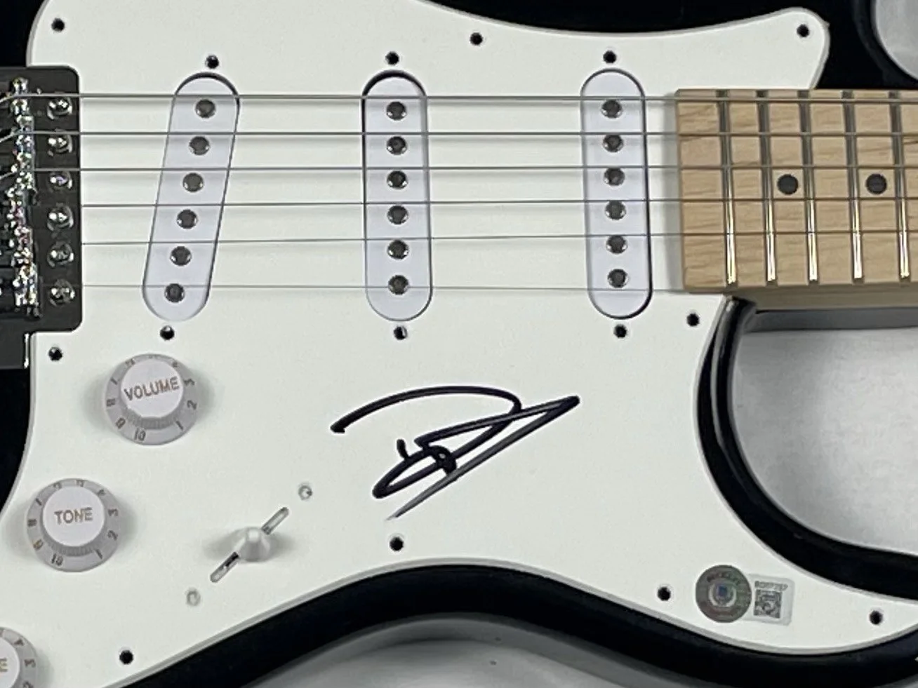 Dave Grohl Signed Autograph Electric Guitar Foo Fighters Nirvana Beckett COA, image 4
