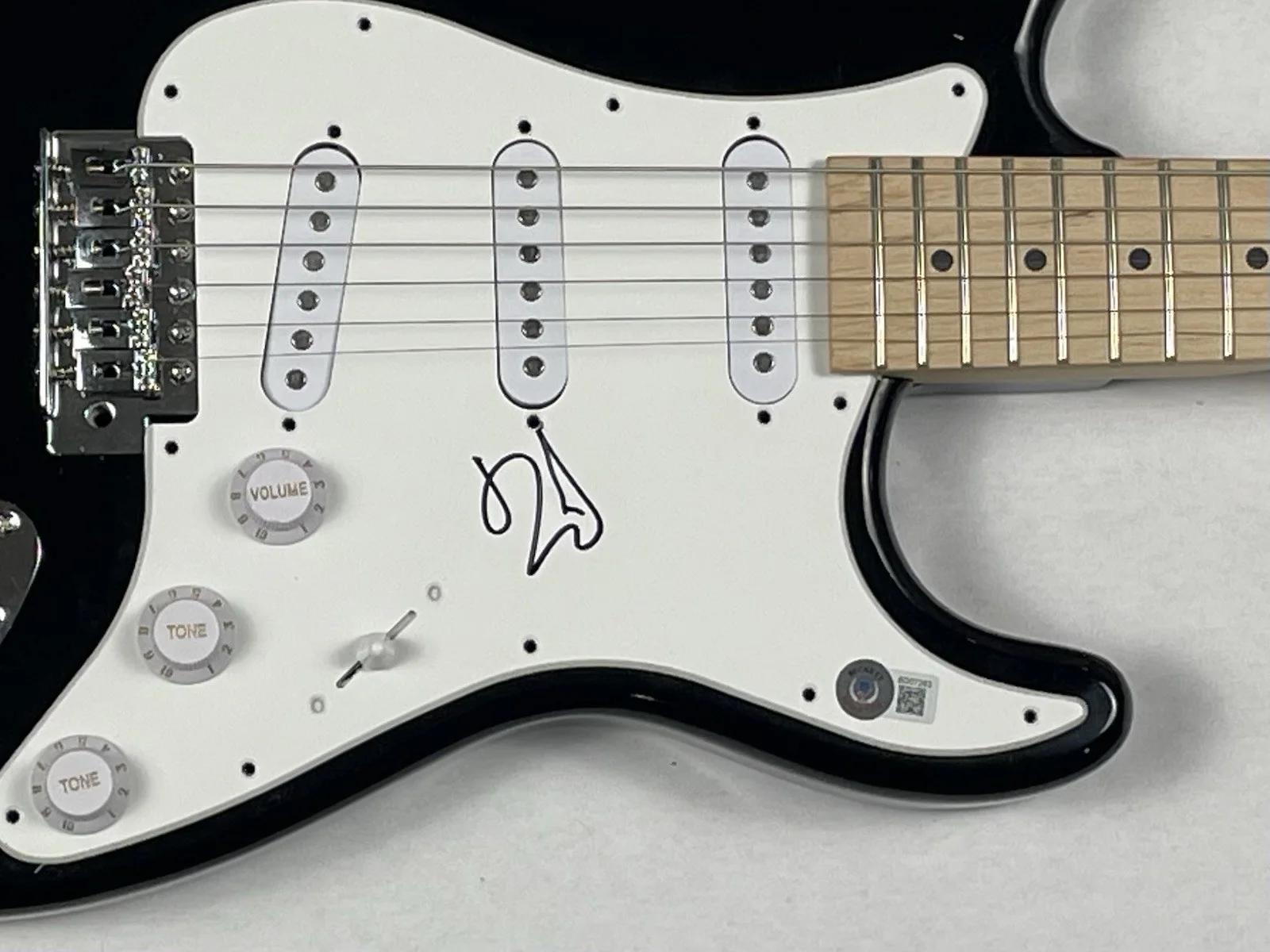 Dave Grohl Signed Autograph Electric Guitar Foo Fighters Nirvana Beckett COA, image 4