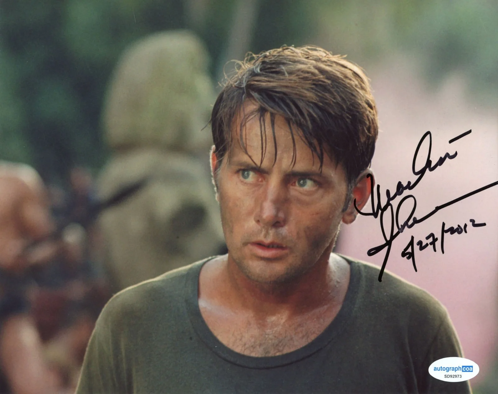 MARTIN SHEEN — Martin Sheen signed "APOCALYPSE NOW" 8x10 Photo q AUTO Captain Willard ACOA COA, изображение 3