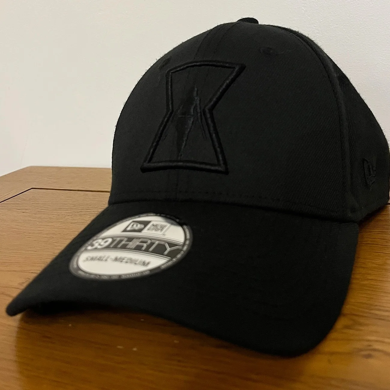 BLACK WIDOW Cast & Crew Cap Hat S/M Marvel Studios Gift Movie Film 2019 Gifted, image 3