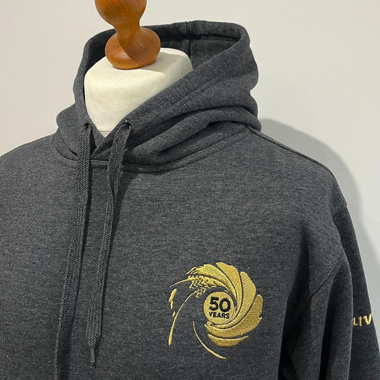 James Bond Cast & Crew Hoodie XS Skyfall 50th Anniversary Movie Film 007 Gift, изображение 5