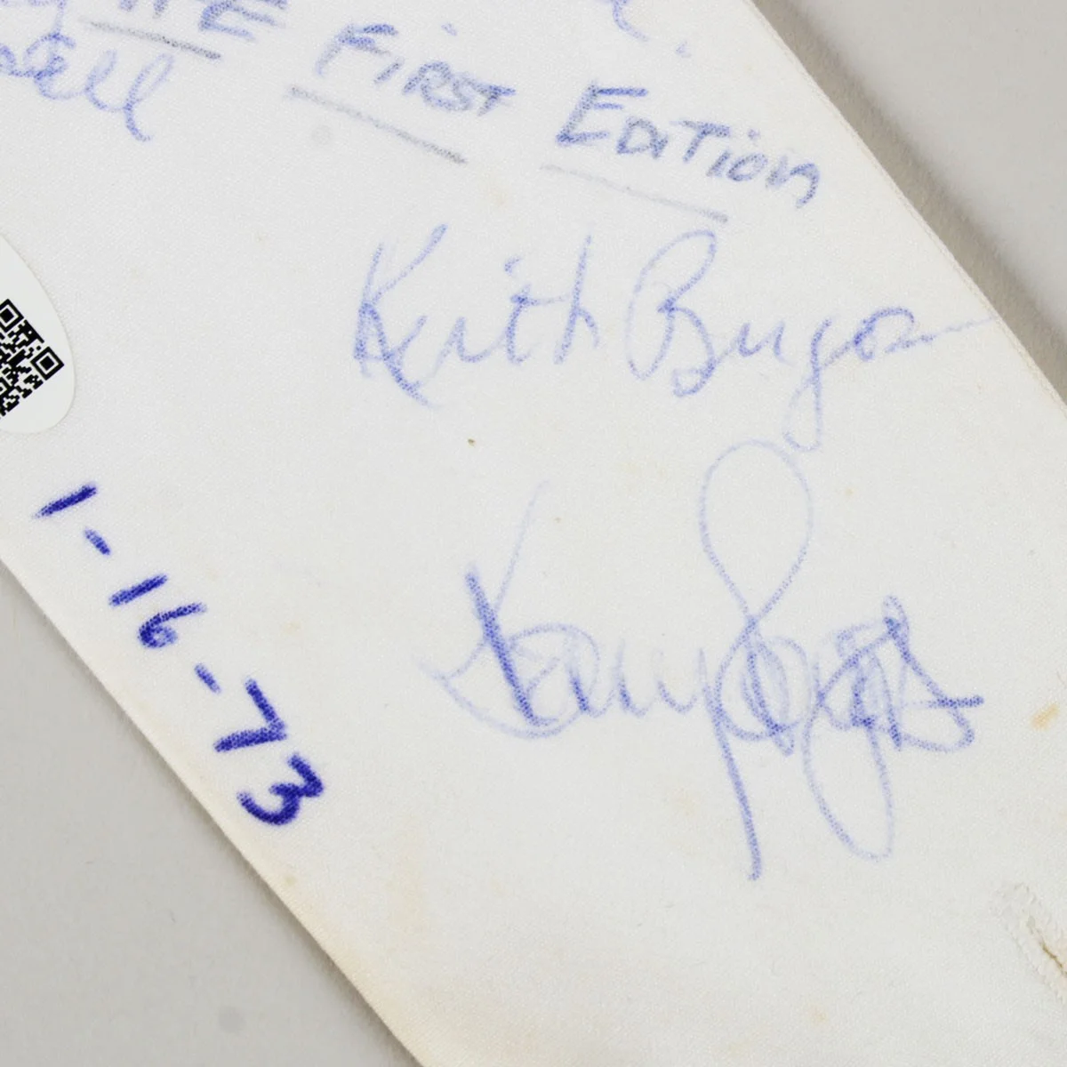 Kenny Rogers Signed Fabric Cuff + 3 members of First Edition 1973 COA JSA, изображение 3