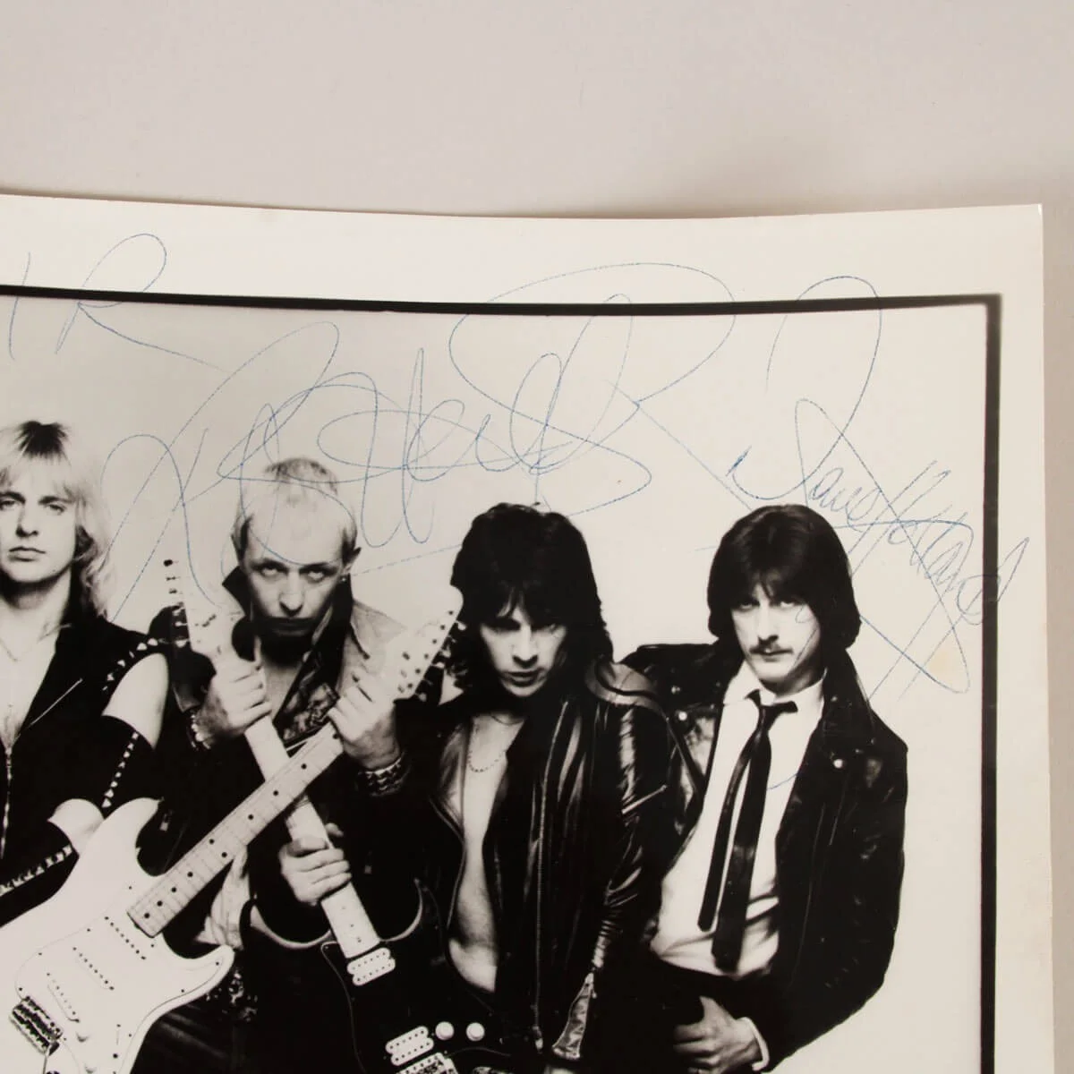 Judas Priest Signed Photo 8x10 1981 UK Tour Promo (5) Sigs. Rob Halford etc. ..., изображение 3