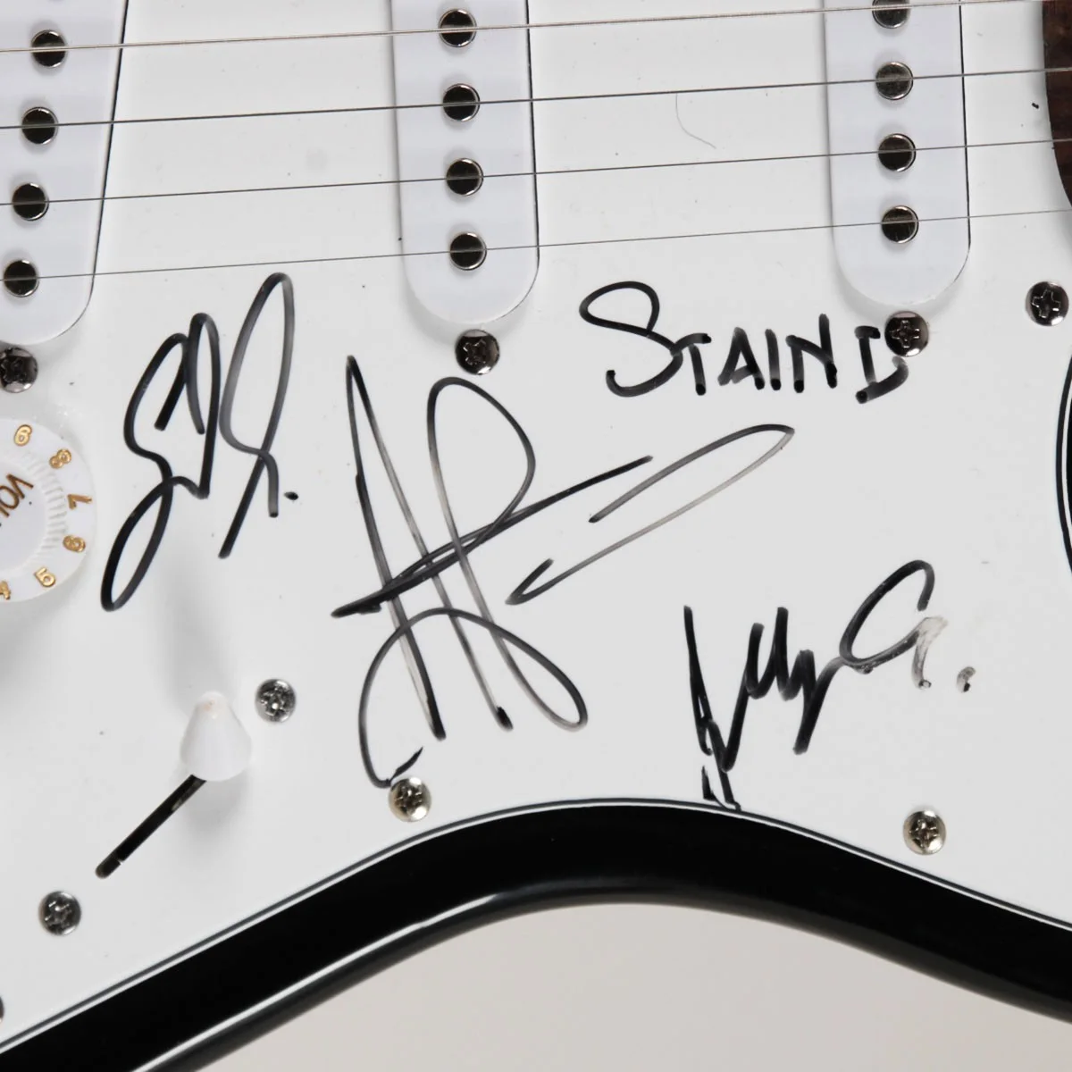 Staind Band Signed Electric Guitar (4) Aaron Lewis, Mike Mushok, Jonny April,..., image 2