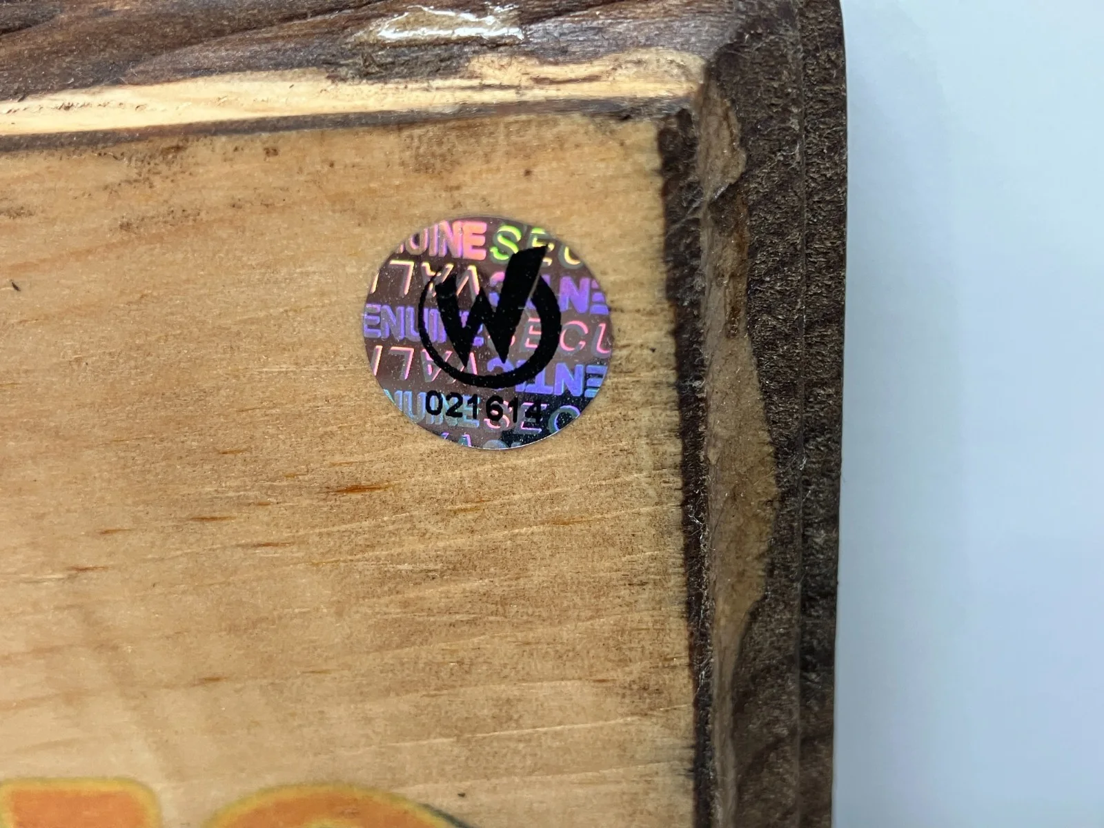Lew Temple — Banjo & Sullivan Custom Wood Sign Signed by Lew Temple "Adam Banjo" with COA, изображение 3