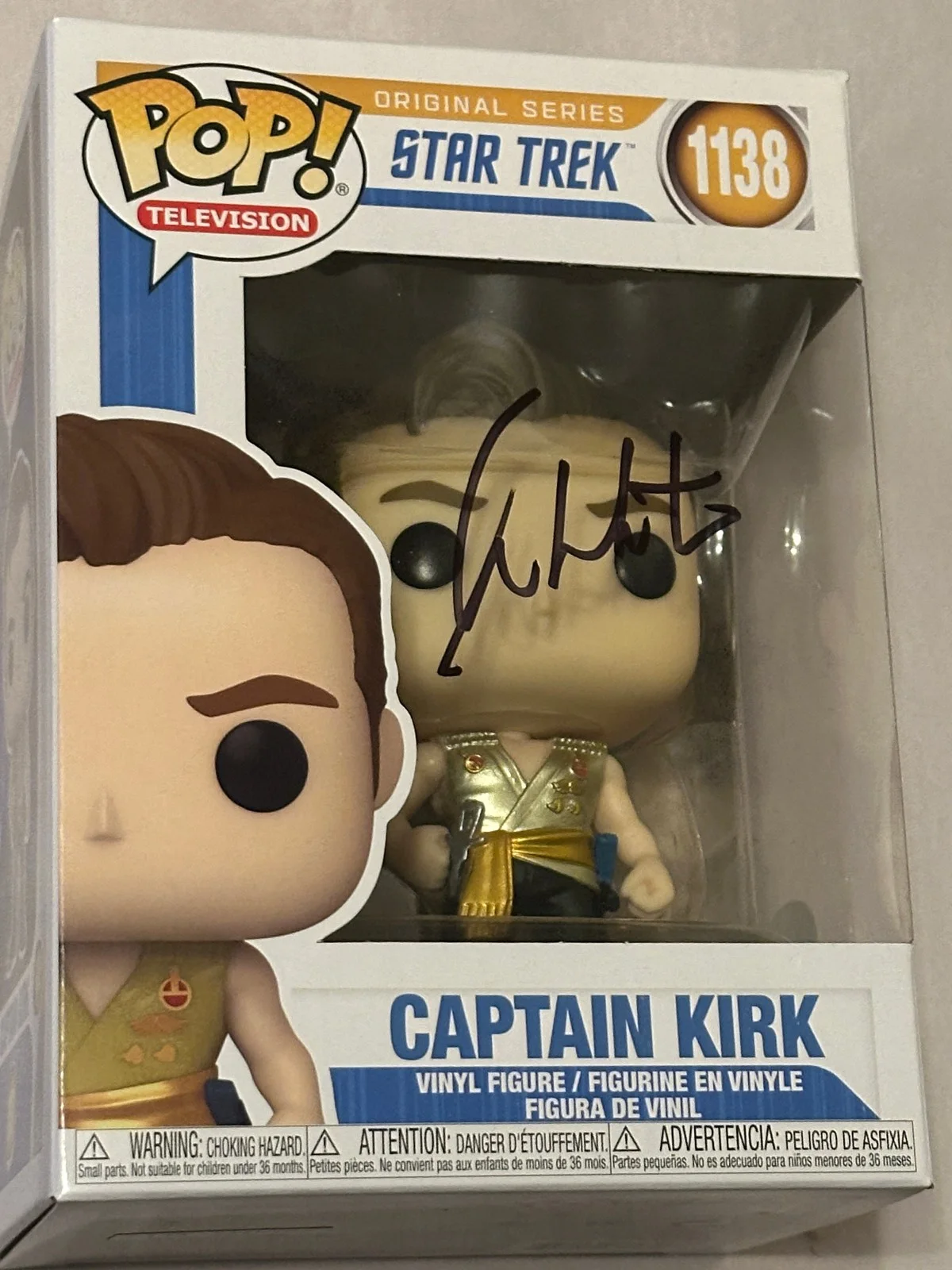 William Shatner — William Shatner Signed Funko Pop #1138 Star Trek "Captain Kirk" w/ JSA Wit. COA, image 2