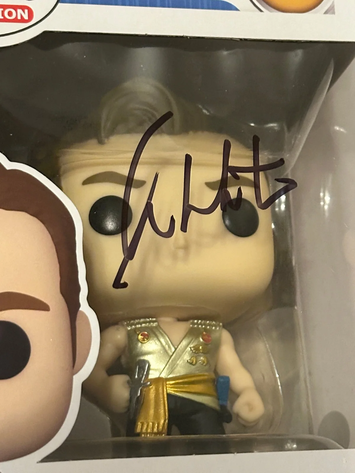 William Shatner — William Shatner Signed Funko Pop #1138 Star Trek "Captain Kirk" w/ JSA Wit. COA, image 3