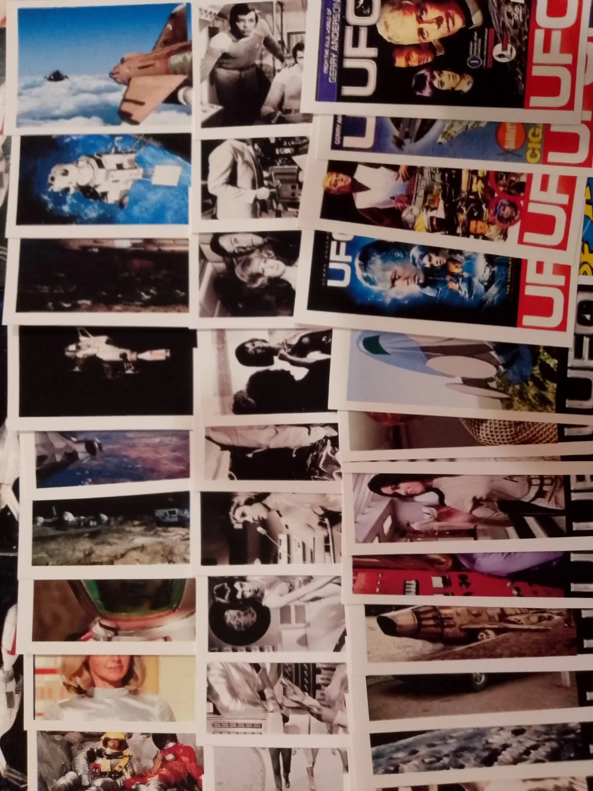 Gerry Anderson's UFO. 4 Glossy 3x8ins Lobbymarkers & 60 Mini-cards & 2 Boxes.New, изображение 5