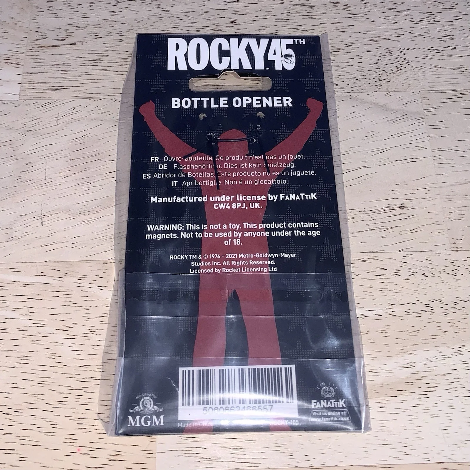 Rocky 45th Anniversary Boxing Glove Magnetic Bottle Opener Fanattik, изображение 2