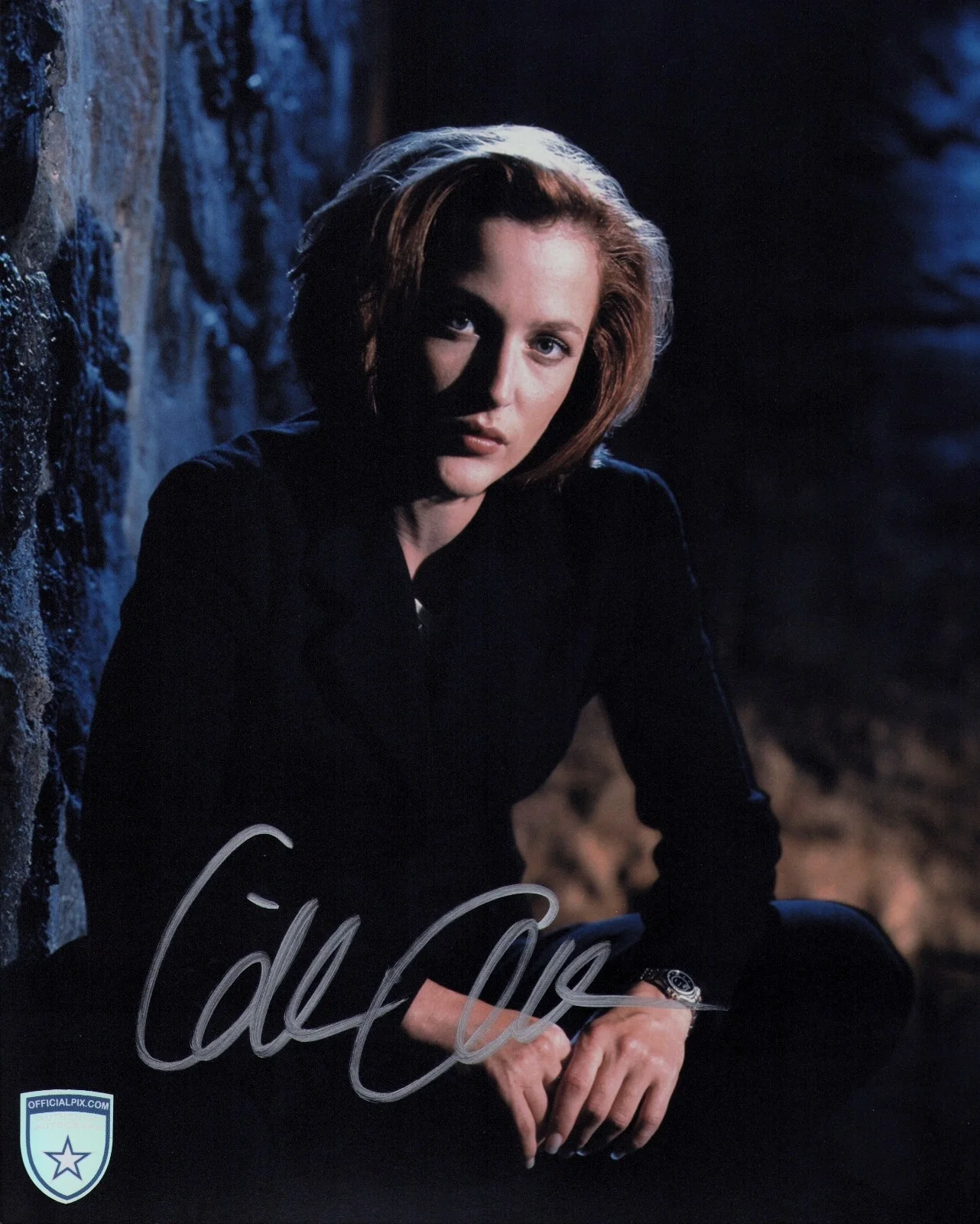 Gillian Anderson — Signed Gillian Anderson The X-Files Agent Dana Scully 8x10 w/ Official Pix COA