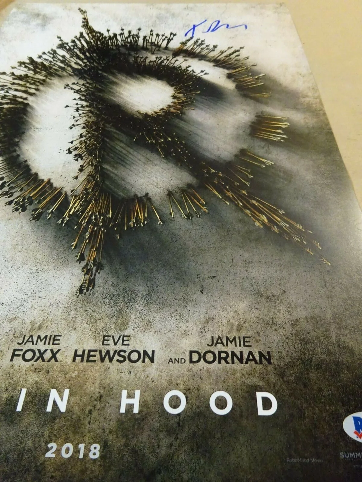 Taron Egerton — Signed TARON EGERTON Autographed ROBIN HOOD 12"x18" Photo BECKETT BAS COA, image 5