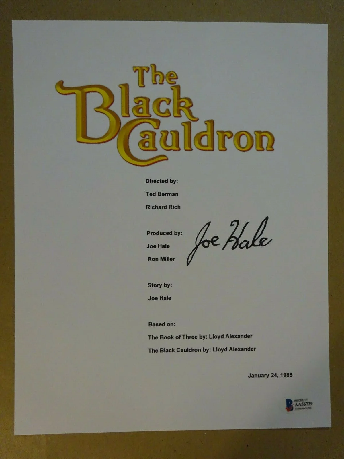 Joe Hale — Autographed JOE HALE Signed THE BLACK CAULDRON Script Cover BECKETT BAS COA, image 2