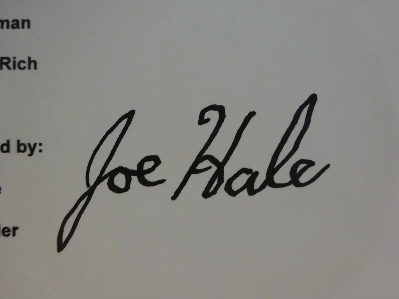 Joe Hale — Autographed JOE HALE Signed THE BLACK CAULDRON Script Cover BECKETT BAS COA, image 4